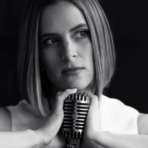 Live music from Carrie Jones