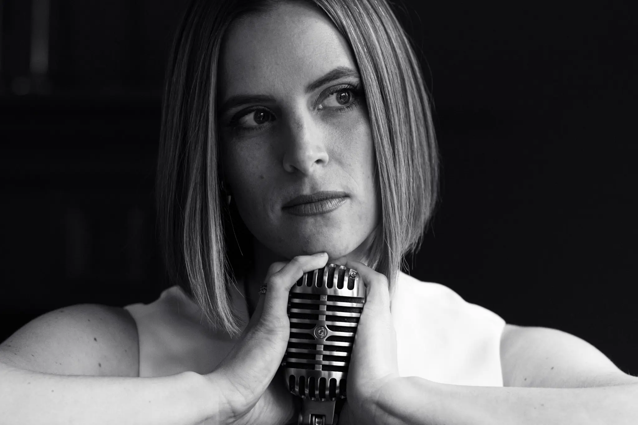 Live music from Carrie Jones